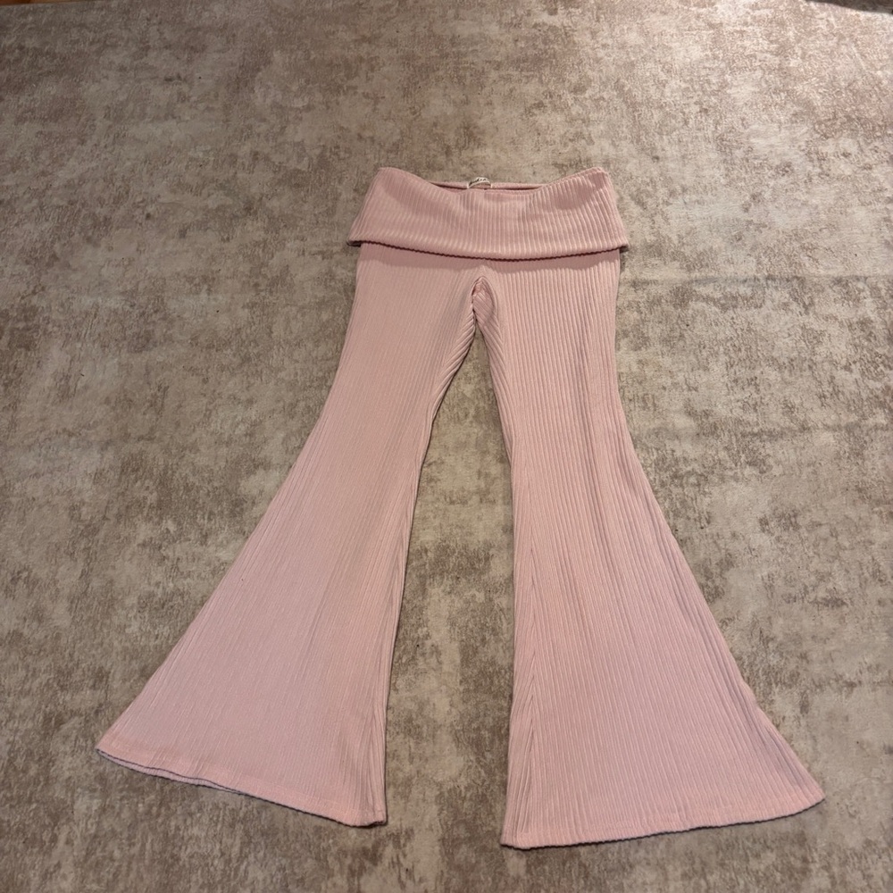Girls Light Pink Ribbed Flare Pants by Derek Heart - Medium - Yoga Pants